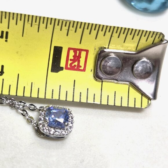 Authentic Swarovski Blue & Clear Crystal Sliding Bracelet Minimalist Solitaire - Picture 3 of 7